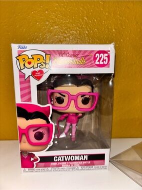 Funko Catwoman Pink Glasses Pop! Vinyl Figure
